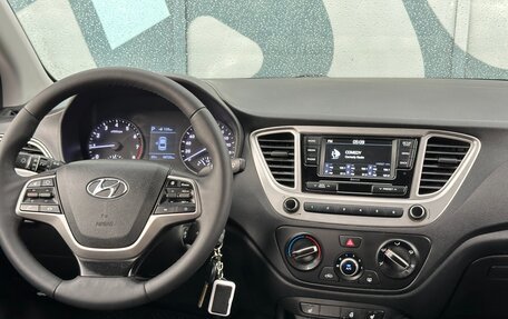 Hyundai Solaris II рестайлинг, 2019 год, 1 347 000 рублей, 12 фотография