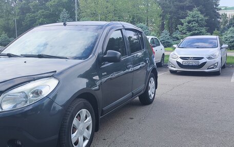 Renault Sandero I, 2011 год, 440 000 рублей, 2 фотография
