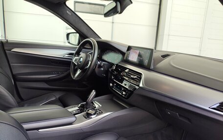 BMW 5 серия, 2019 год, 5 700 000 рублей, 15 фотография