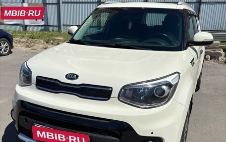 KIA Soul II рестайлинг, 2018 год, 1 700 000 рублей, 3 фотография