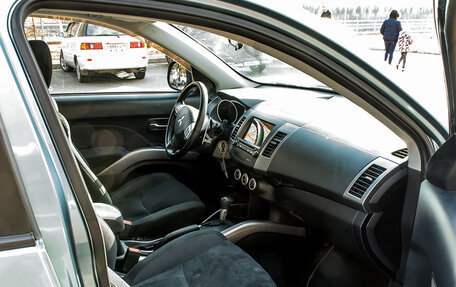 Mitsubishi Outlander III рестайлинг 3, 2008 год, 700 000 рублей, 10 фотография