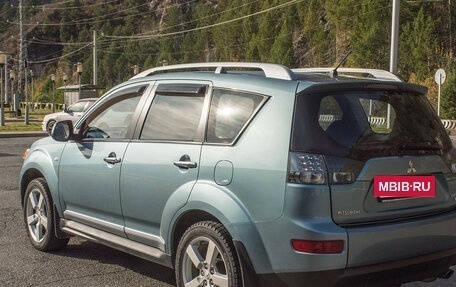 Mitsubishi Outlander III рестайлинг 3, 2008 год, 700 000 рублей, 8 фотография