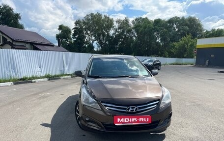 Hyundai Solaris II рестайлинг, 2015 год, 830 000 рублей, 1 фотография