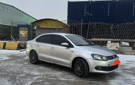 Volkswagen Polo VI (EU Market), 2011 год, 500 000 рублей, 2 фотография