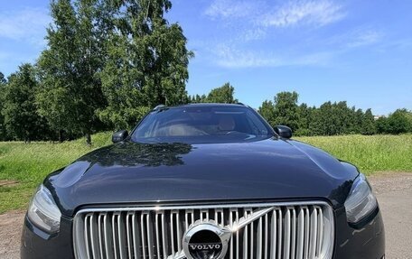 Volvo XC90 II рестайлинг, 2017 год, 3 050 000 рублей, 2 фотография
