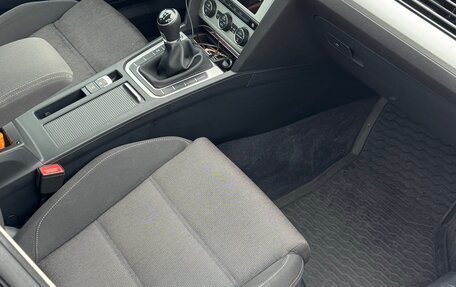 Volkswagen Passat B8 рестайлинг, 2017 год, 1 702 000 рублей, 15 фотография