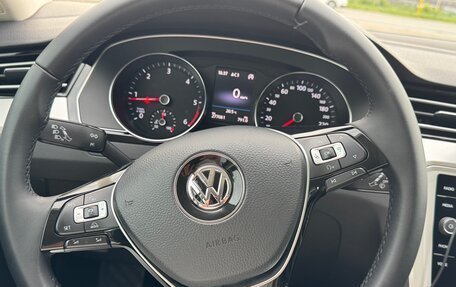 Volkswagen Passat B8 рестайлинг, 2017 год, 1 702 000 рублей, 20 фотография