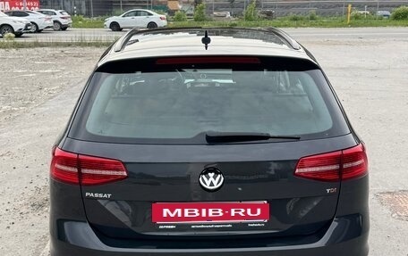 Volkswagen Passat B8 рестайлинг, 2017 год, 1 702 000 рублей, 11 фотография