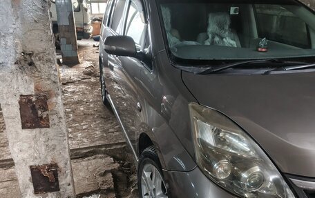 Toyota ISis I, 2008 год, 1 050 000 рублей, 3 фотография