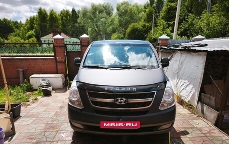 Hyundai H-1 II рестайлинг, 2010 год, 1 600 000 рублей, 2 фотография
