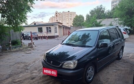 Toyota Raum I, 2000 год, 370 000 рублей, 3 фотография