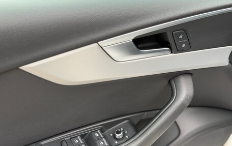 Audi A4, 2017 год, 1 550 000 рублей, 26 фотография