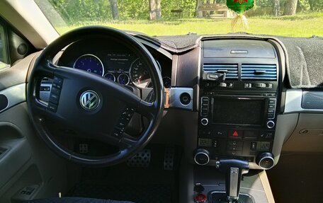 Volkswagen Touareg III, 2009 год, 1 400 000 рублей, 2 фотография