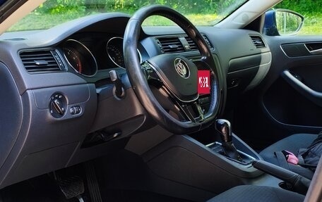 Volkswagen Jetta VI, 2015 год, 905 000 рублей, 6 фотография