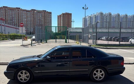 Mercedes-Benz E-Класс, 1997 год, 459 999 рублей, 4 фотография