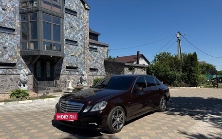 Mercedes-Benz E-Класс, 2010 год, 1 600 000 рублей, 2 фотография