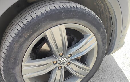 Volkswagen Tiguan II, 2017 год, 2 750 000 рублей, 21 фотография