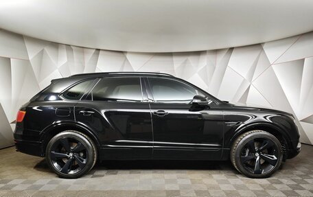 Bentley Bentayga I, 2017 год, 8 900 000 рублей, 6 фотография