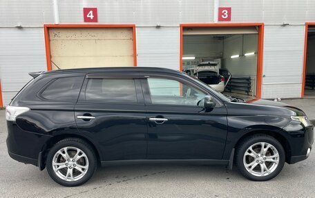 Mitsubishi Outlander III рестайлинг 3, 2012 год, 1 250 000 рублей, 7 фотография
