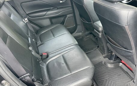 Mitsubishi Outlander III рестайлинг 3, 2012 год, 1 250 000 рублей, 12 фотография