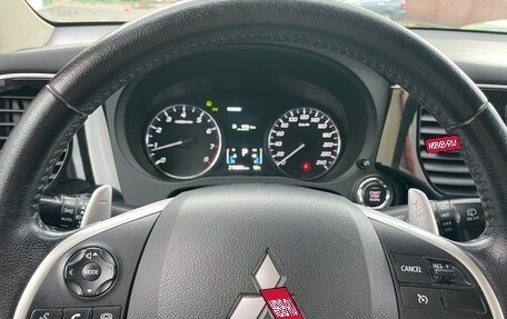 Mitsubishi Outlander III рестайлинг 3, 2012 год, 1 250 000 рублей, 15 фотография