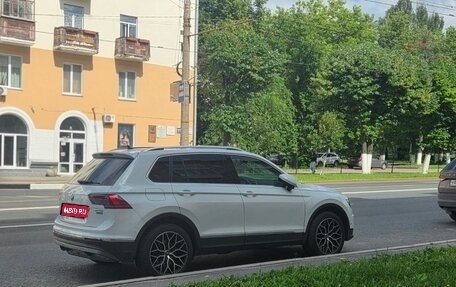 Volkswagen Tiguan II, 2017 год, 2 450 000 рублей, 1 фотография