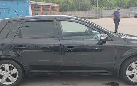 KIA cee'd I рестайлинг, 2011 год, 670 000 рублей, 10 фотография