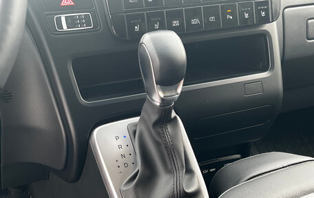 Hyundai Staria, 2025 год, 4 800 000 рублей, 17 фотография