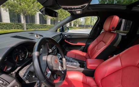 Porsche Macan I рестайлинг, 2019 год, 4 599 999 рублей, 6 фотография