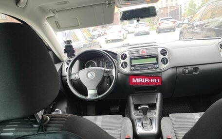 Volkswagen Tiguan I, 2010 год, 909 000 рублей, 6 фотография