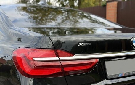 BMW 7 серия, 2016 год, 2 650 000 рублей, 18 фотография