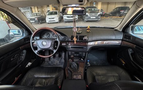 BMW 5 серия, 2002 год, 590 000 рублей, 16 фотография
