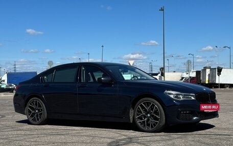 BMW 7 серия, 2015 год, 3 150 000 рублей, 11 фотография