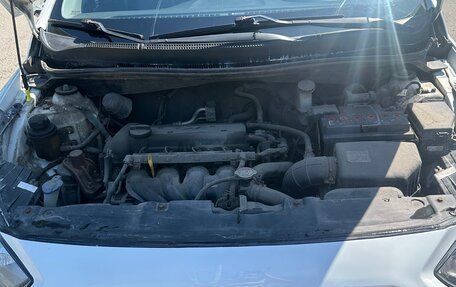 Hyundai Solaris II рестайлинг, 2014 год, 965 000 рублей, 15 фотография