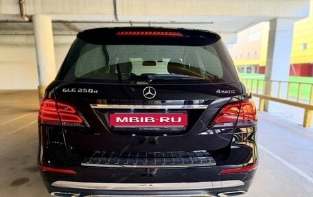 Mercedes-Benz GLE, 2016 год, 3 680 000 рублей, 2 фотография