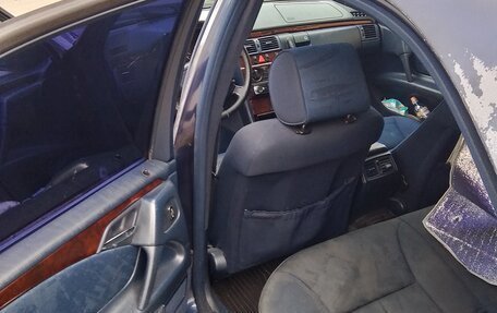 Mercedes-Benz E-Класс, 1996 год, 210 000 рублей, 3 фотография