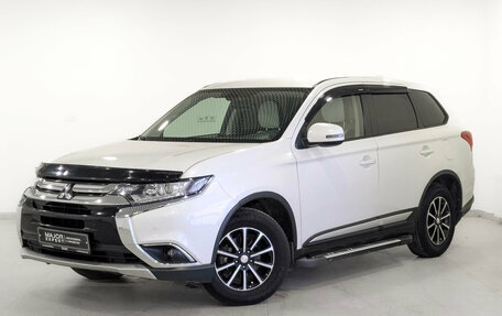 Mitsubishi Outlander III рестайлинг 3, 2018 год, 2 035 000 рублей, 1 фотография