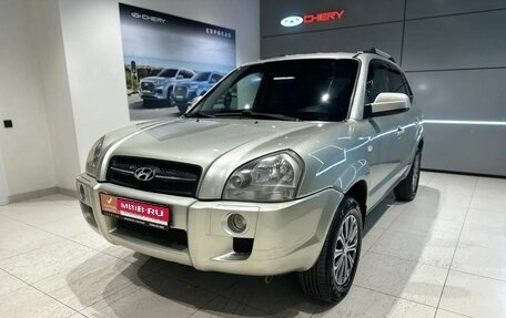 Hyundai Tucson III, 2006 год, 830 000 рублей, 1 фотография