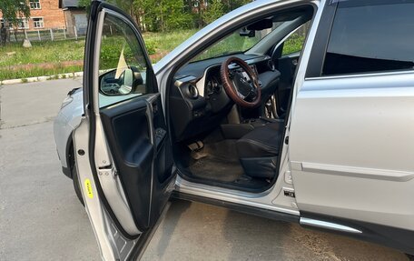 Toyota RAV4, 2013 год, 1 950 000 рублей, 8 фотография