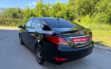 Hyundai Solaris II рестайлинг, 2014 год, 990 000 рублей, 3 фотография