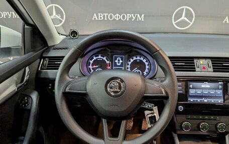 Skoda Octavia, 2019 год, 1 400 000 рублей, 16 фотография