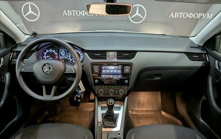 Skoda Octavia, 2019 год, 1 400 000 рублей, 14 фотография