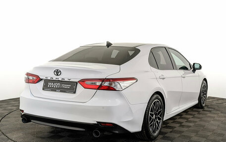 Toyota Camry, 2020 год, 2 600 000 рублей, 5 фотография