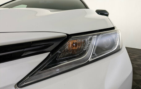 Toyota Camry, 2020 год, 2 600 000 рублей, 11 фотография