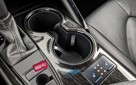 Toyota Camry, 2020 год, 2 600 000 рублей, 21 фотография
