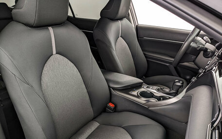 Toyota Camry, 2021 год, 2 590 000 рублей, 23 фотография
