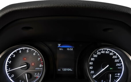 Toyota Camry, 2021 год, 2 590 000 рублей, 16 фотография
