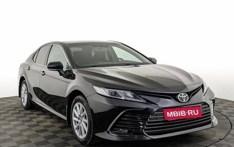 Toyota Camry, 2021 год, 2 590 000 рублей, 3 фотография