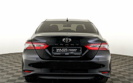 Toyota Camry, 2020 год, 2 700 000 рублей, 6 фотография