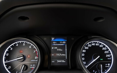 Toyota Camry, 2020 год, 2 700 000 рублей, 16 фотография